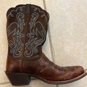 Women’s cowboy boots